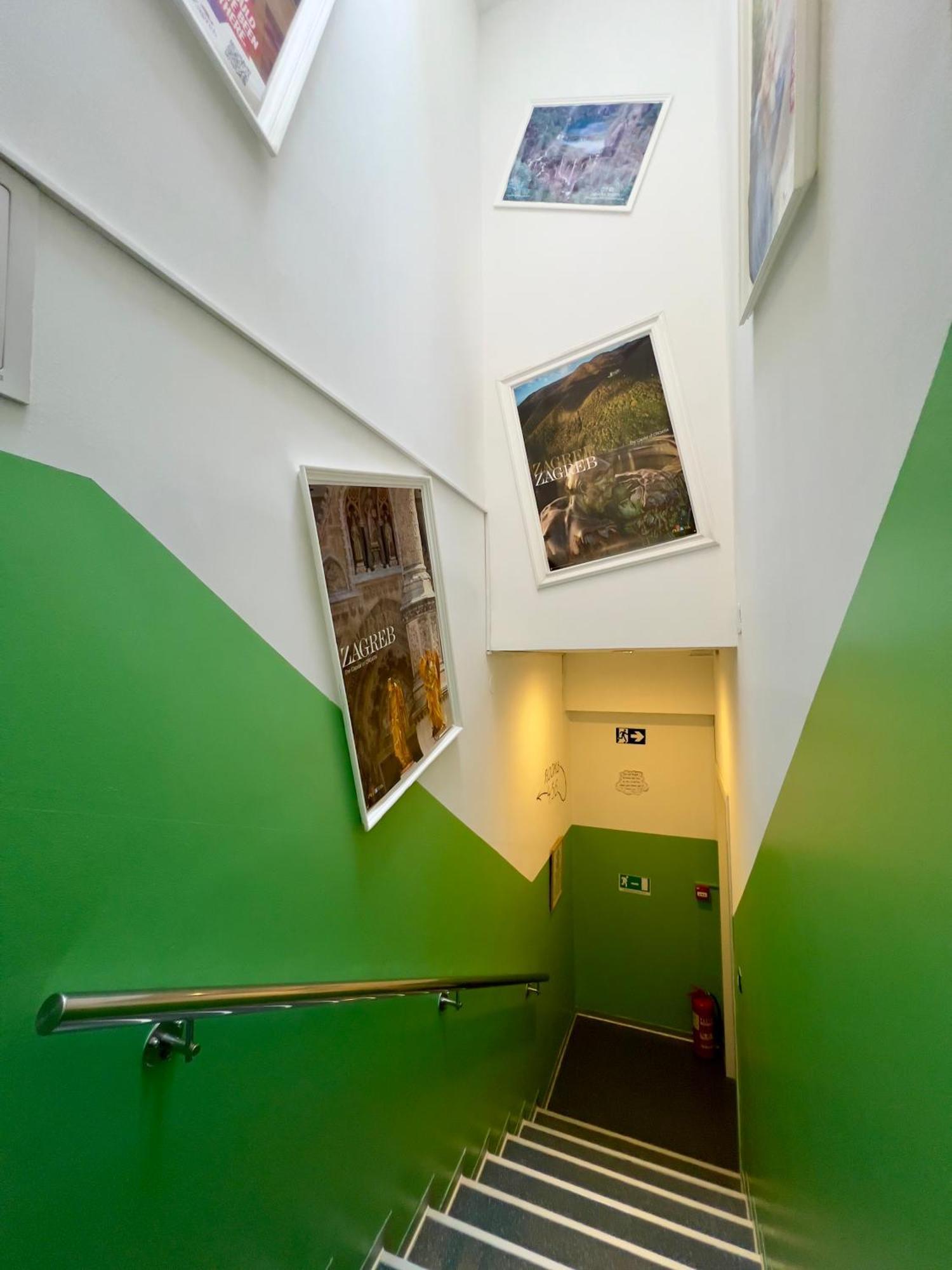 Himalayan Hostel Zagreb Exterior foto